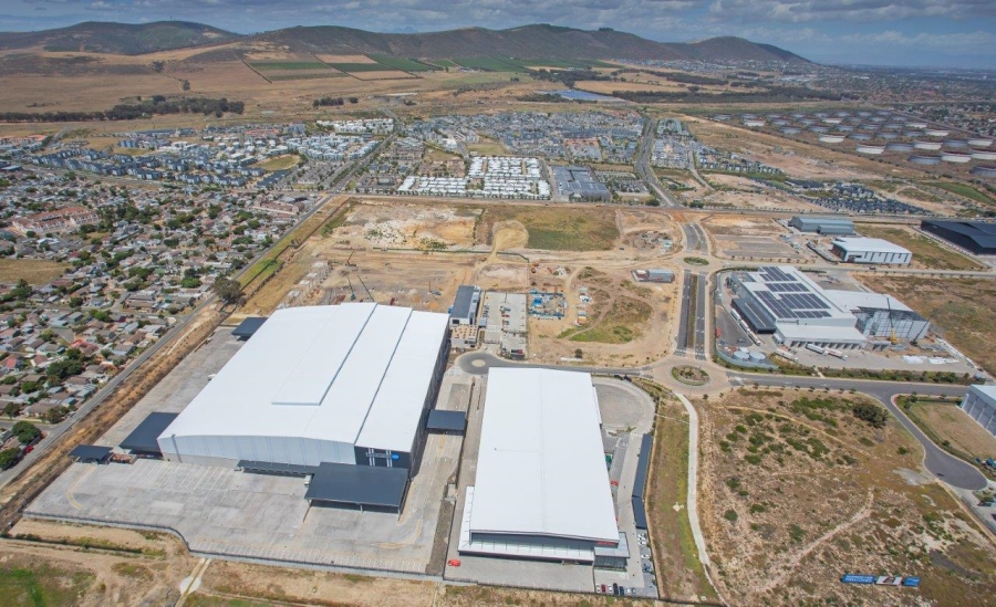 To Let commercial Property for Rent in Richmond Park Western Cape